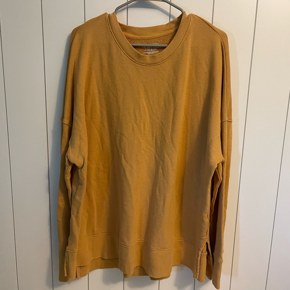 Time & Tru Mustard Sweat Shirt